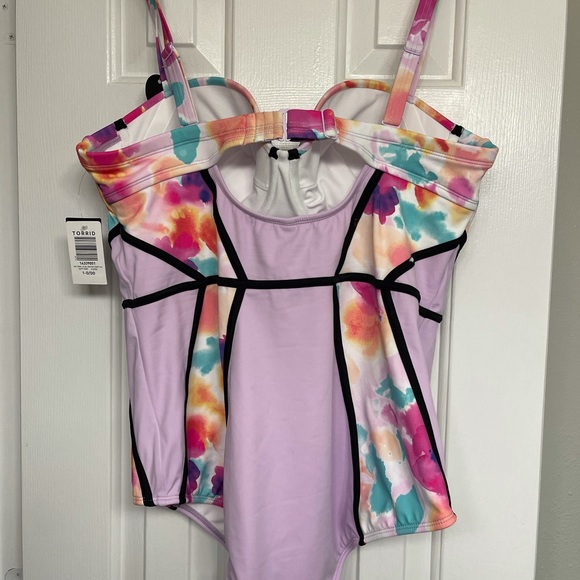 Torrid size 1 D/DD - Picture 3 of 8